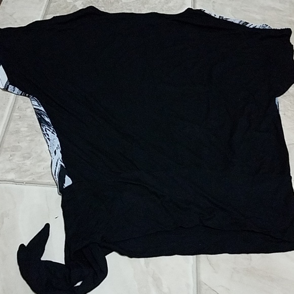 Top - Picture 2 of 2